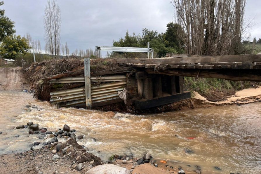 Gobierno realiza mejoras en puente de Yumbel y caminos de Nacimiento
