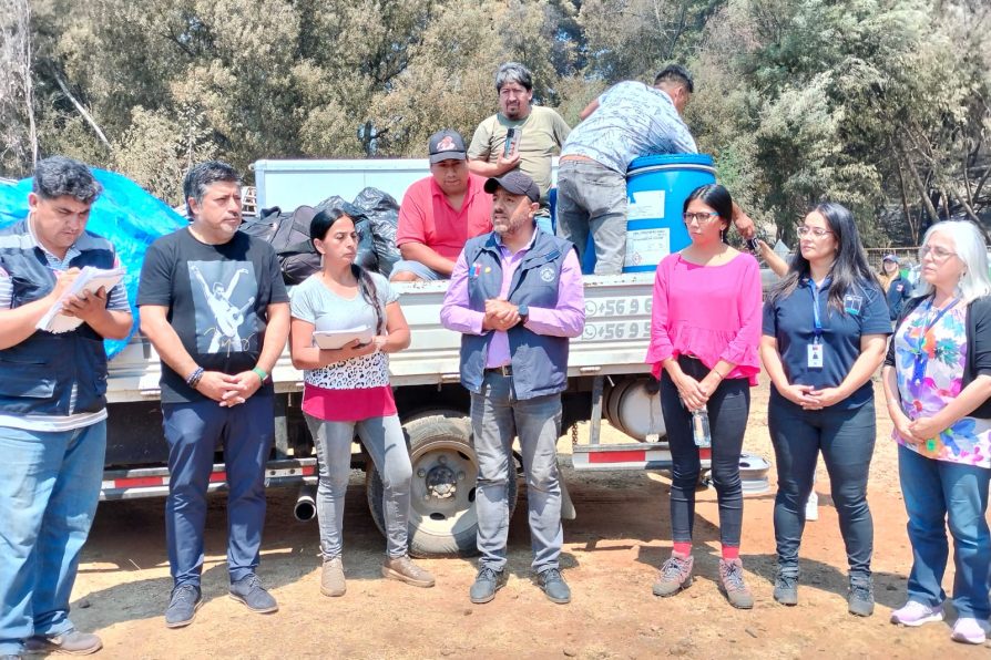 Ministro de Educación visitó escuela rural damnificada por incendios en Mulchén