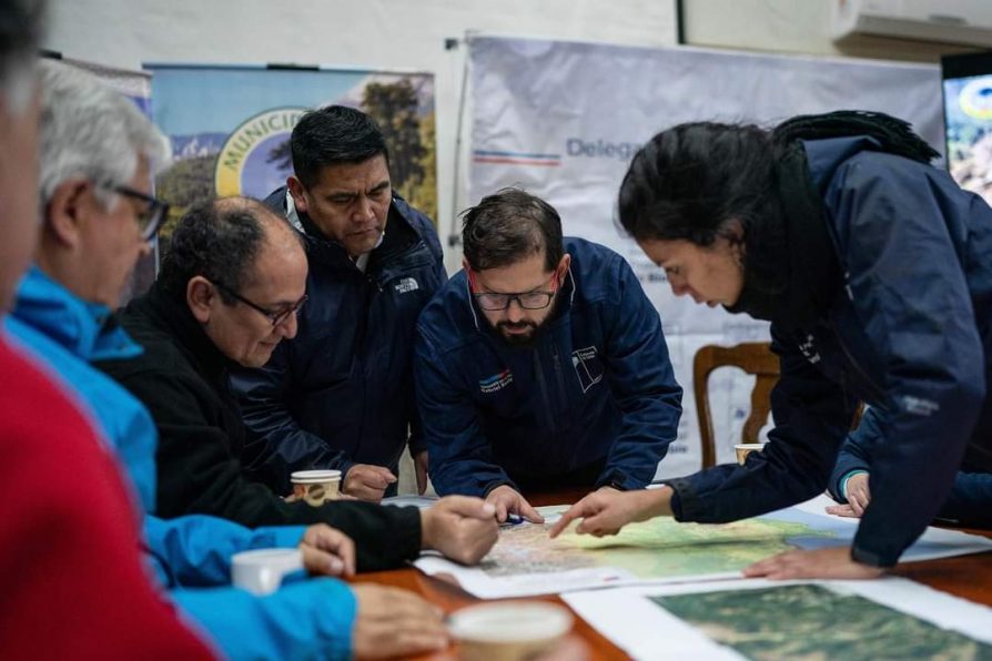 Presidente Gabriel Boric llegó a Alto Biobío con puentes para zonas aisladas