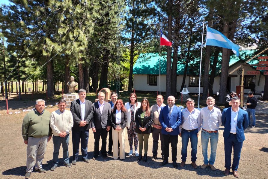 Paso Pichachén: Realizan ceremonia oficial de apertura en Argentina junto a autoridades chilenas