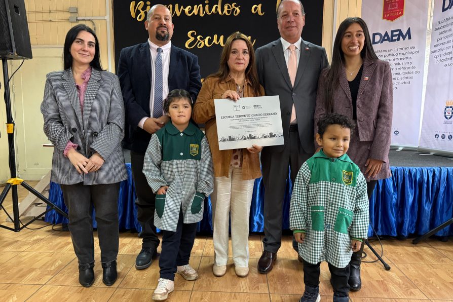 Escuela rural de Los Ángeles mejora su calidad educativa conmoderno sistema solar térmico impulsado por el Ministerio deEnergía